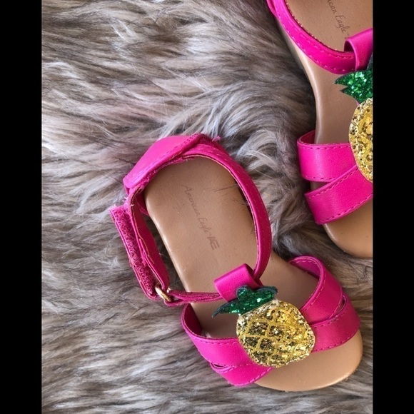 TODDLERS shoes! By American Eagle/Carters - Picture 2 of 5